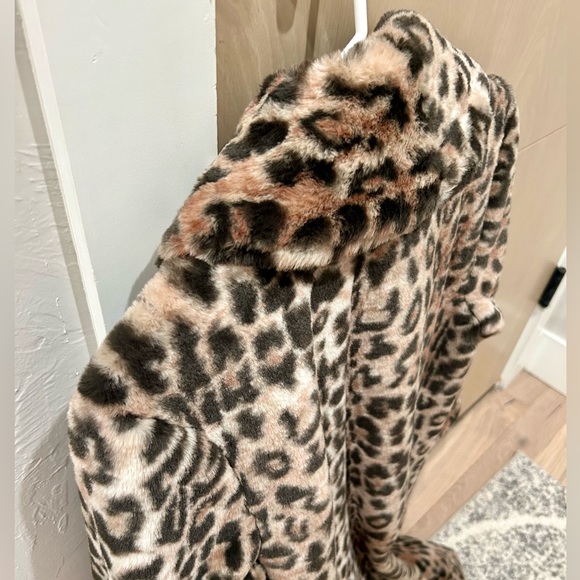 Johnny Was Leopard fur coat - Picture 10 of 12